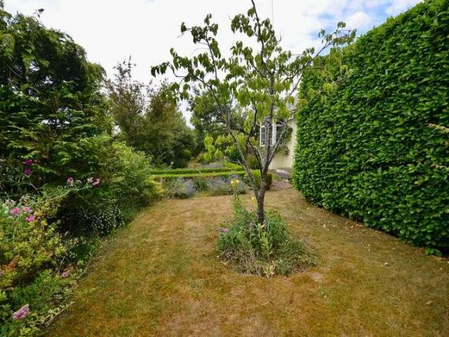 House for sale in Crookhill, Worcestershire