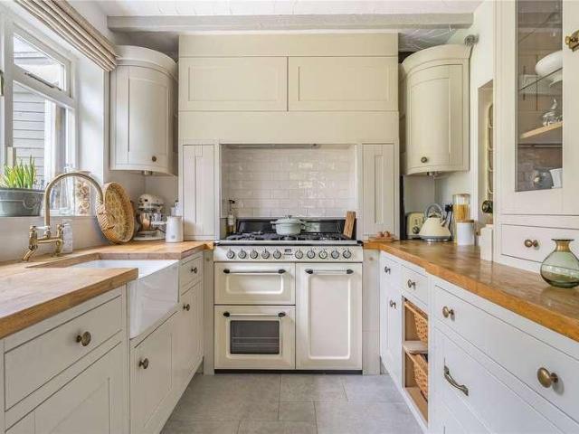 House for sale in Sundridge with Ide Hill, The Butts