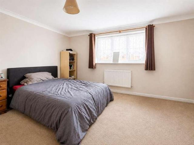 House for sale in Chipping Hill, Essex