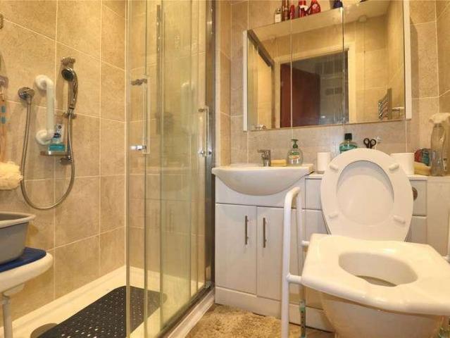 House for sale in Horsell, Woking