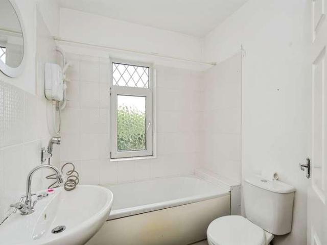House for sale in Plasmarl, Nangreaves
