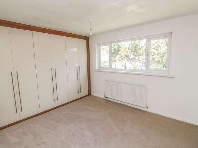 House for sale in Oxclose, Washington