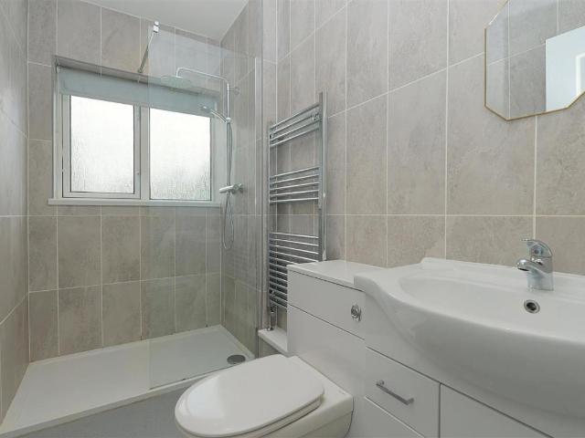 House for sale in Pudsey, West Yorkshire