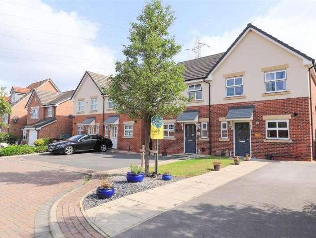 House for sale in Wheldon, Wakefield