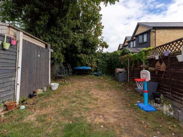 House for sale in Kings Farm, Hamerton