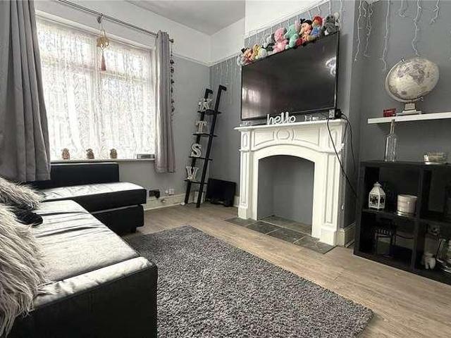 House for sale in Birch Green, Lower Halliford
