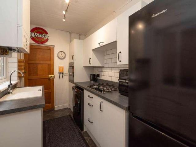 House for sale in Oad Street, Kent