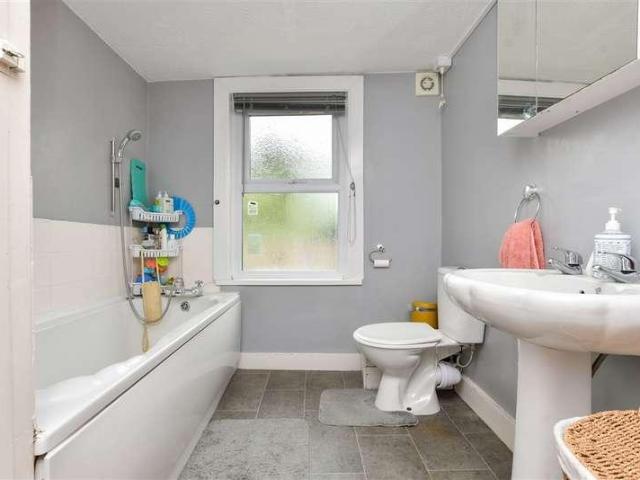 House for sale in Chilton, Acol