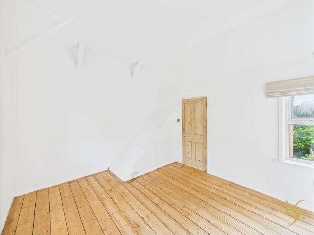House for sale in Crookhill, Worcestershire