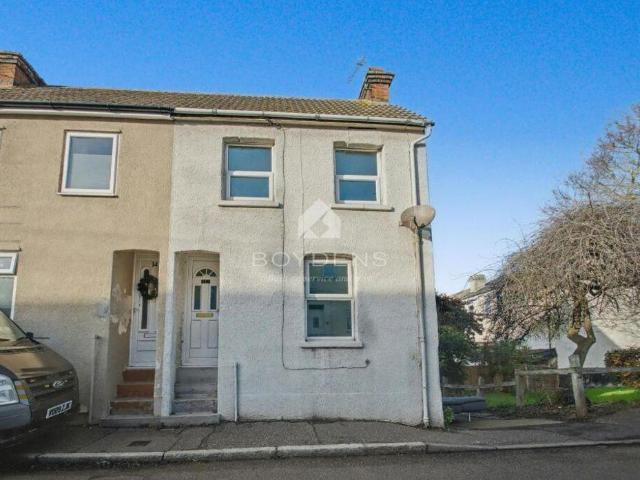 House for sale in Dale Hill, Essex