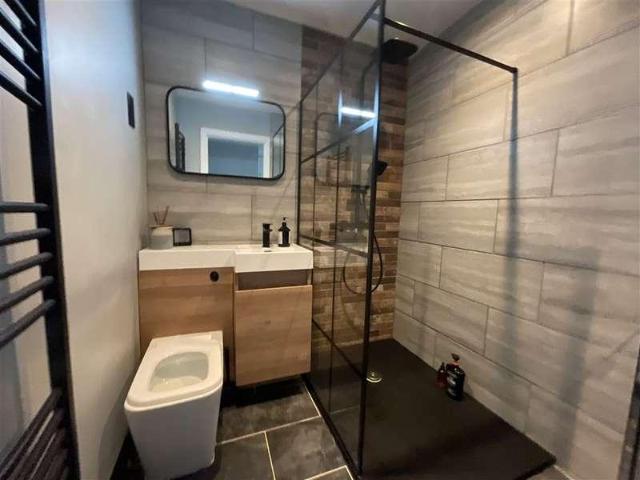House for sale in Swanscombe and Greenhithe, Monks Orchard