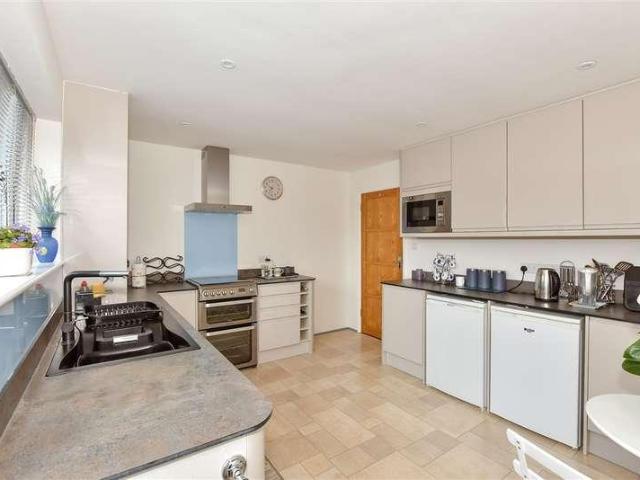 House for sale in Mariner's View, The Bridge
