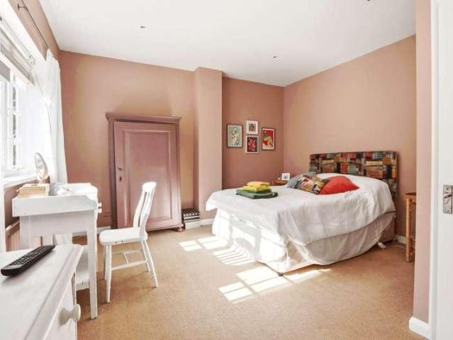 House for sale in Winchmore Hill, Greater London