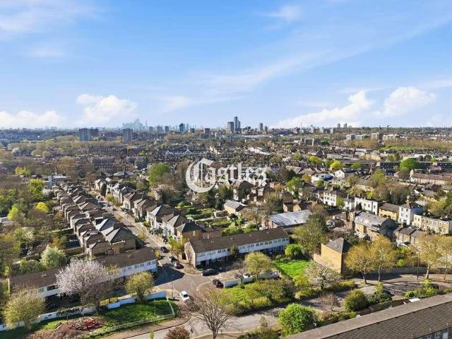 House for sale in Greater London