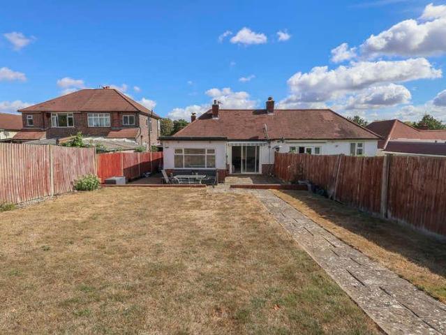 House for sale in Old Malden, Greater London
