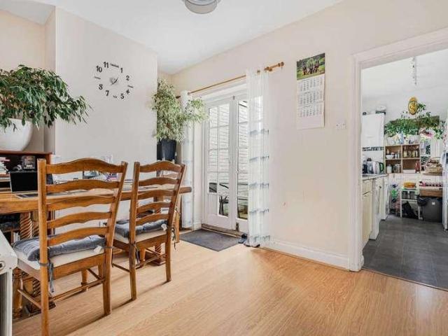 House for sale in Henley-on-Thames, Berrick Salome