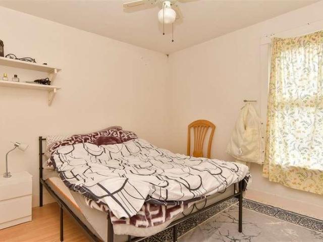House for sale in Stone, Monks Orchard