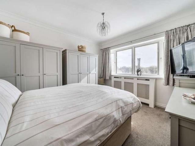 House for sale in Siston, South Gloucestershire