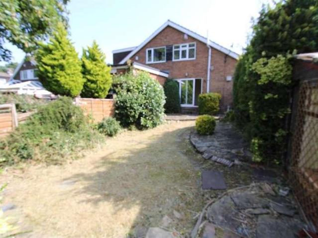 House for sale in Baildon, West Yorkshire