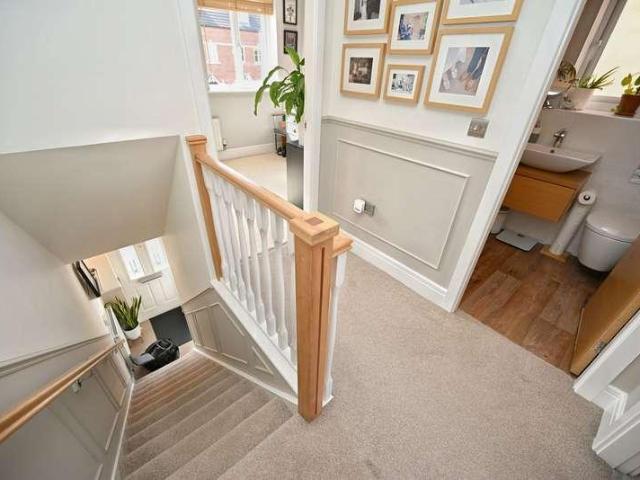 House for sale in Hemingfield, South Yorkshire