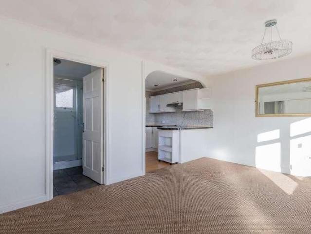 House for sale in Lavernock, Wales