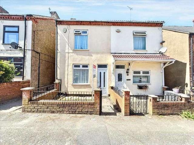 House for sale in Elmton, East Midlands