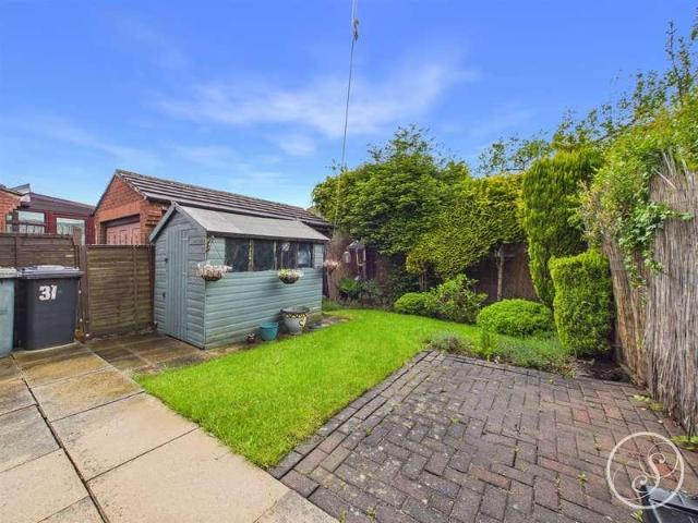 House for sale in Wigton Moor, Roundhay