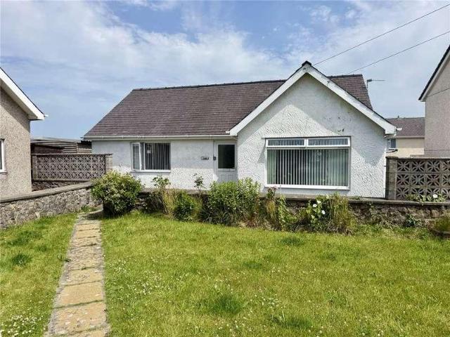 House for sale in Llangefni, Wales
