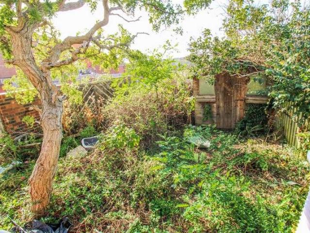 House for sale in Wrenthorpe, Wakefield