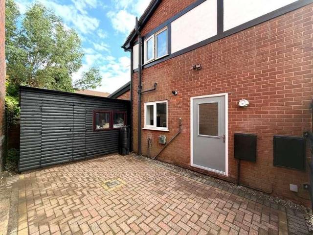 House for sale in Westhoughton, Lee Bank