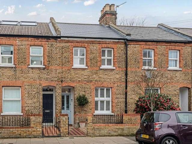 House for sale in London Borough of Ealing, Hanwell