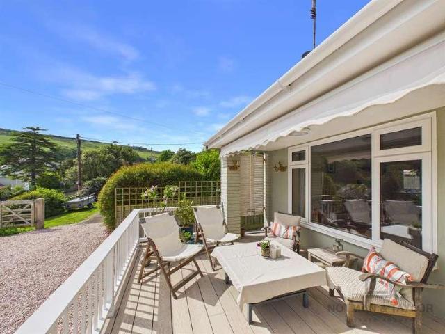 House for sale in Kingsand, Cornwall
