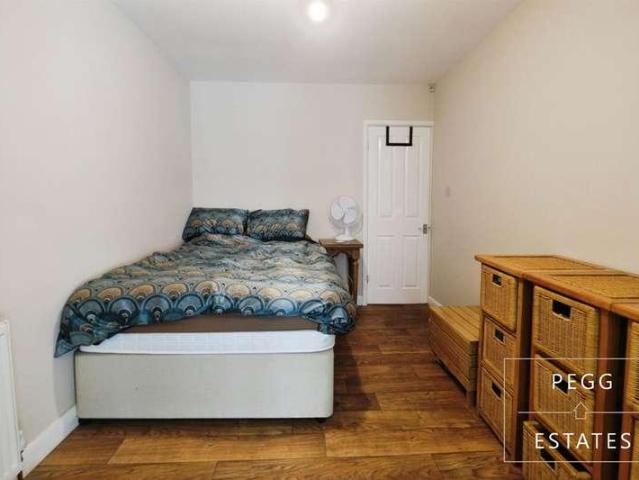 House for sale in Goodrington, Livermead