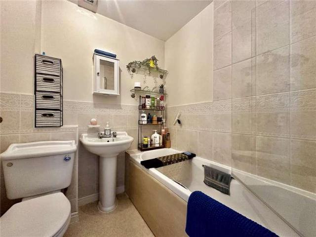 House for sale in Alder Hills, Poole