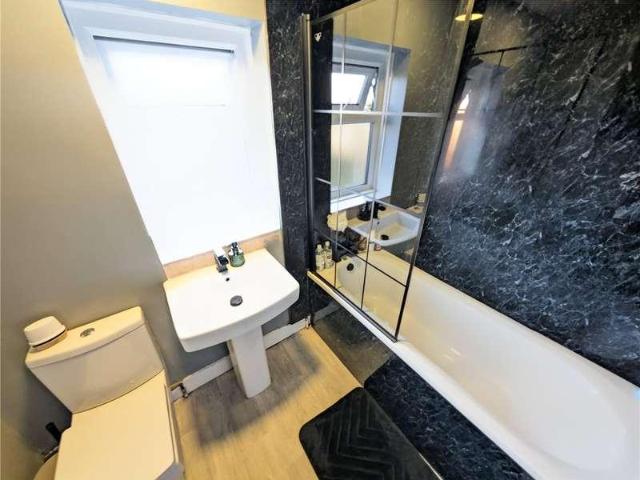 House for sale in Elmton, East Midlands