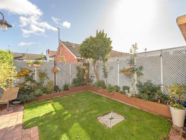 House for sale in Kingswinford, West Midlands
