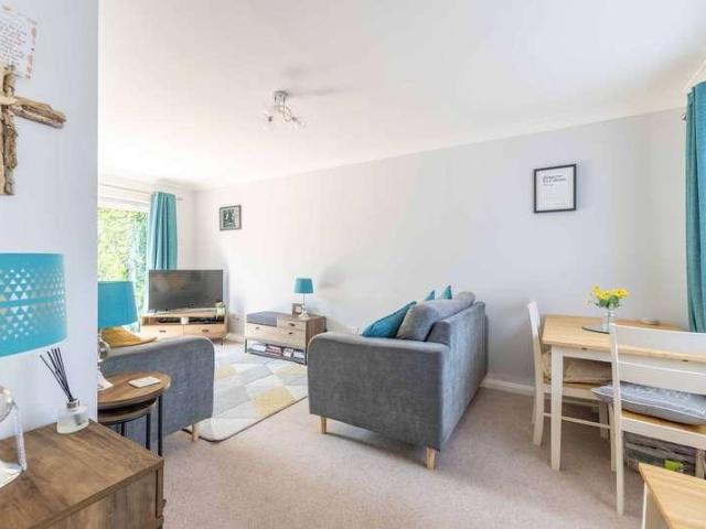 House for sale in Wexham Court, Slough