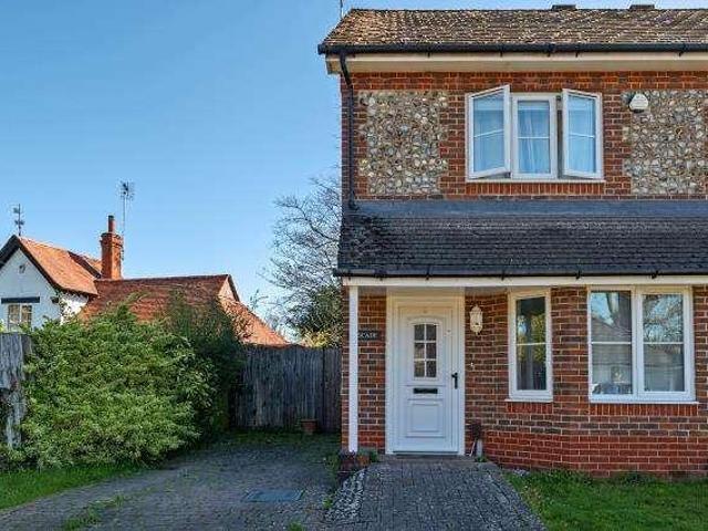 House for sale in Twyford