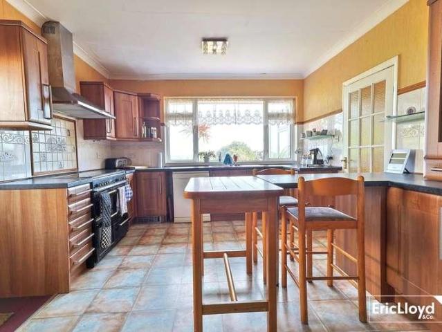 House for sale in Roselands, Livermead
