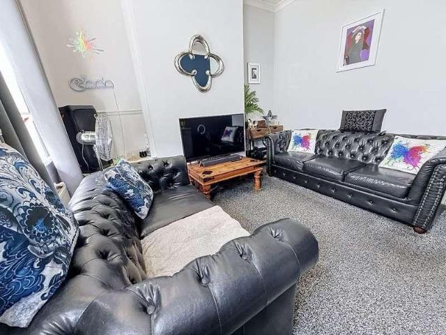 House for sale in Burslem, Stoke-on-Trent