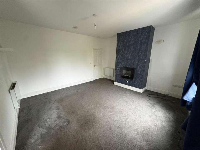 House for sale in Bailiff Bridge, West Yorkshire