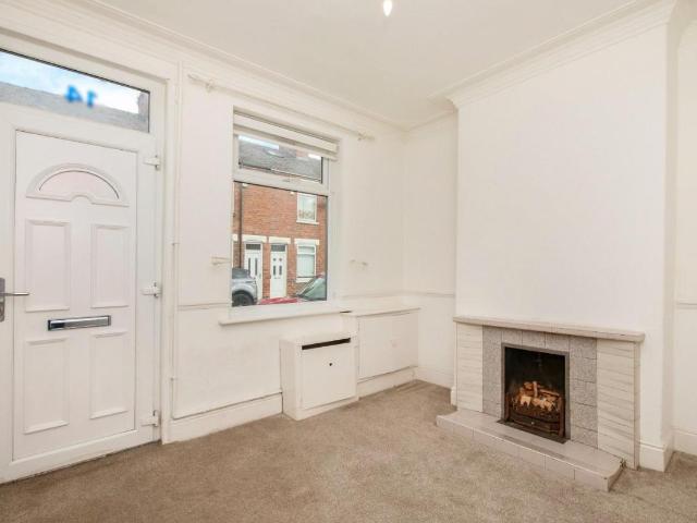 House for sale in High Field, York