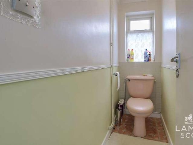 House for sale in Dale Hill, Essex