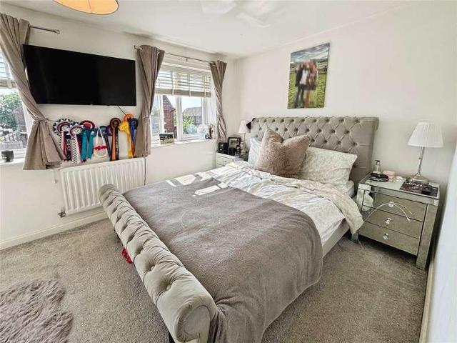 House for sale in Evershot, Oxfordshire