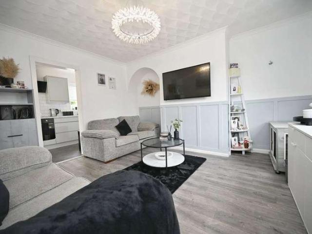 House for sale in Worsbrough Common, Worsbrough