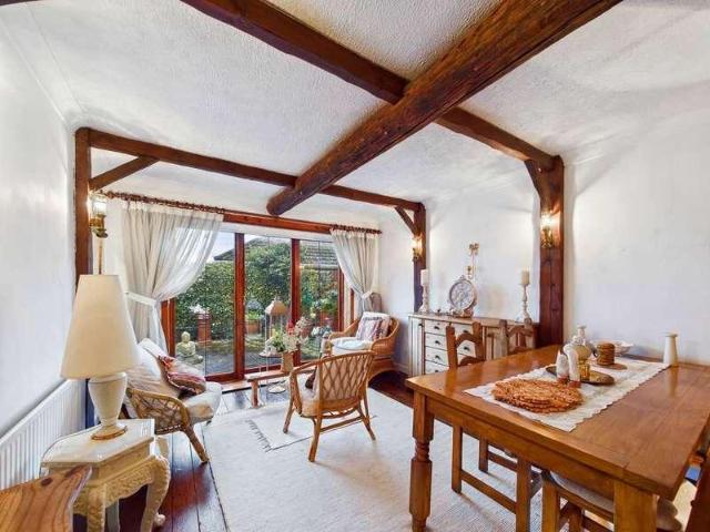 House for sale in Hemsworth, West Yorkshire