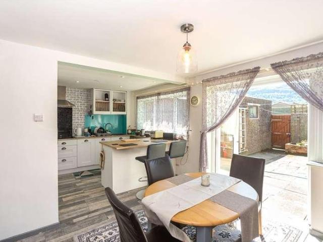 House for sale in Porthmadog, Tremadog