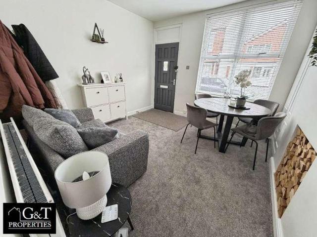 House for sale in Coseley, West Midlands