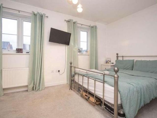 House for sale in Burnside, Fence Houses
