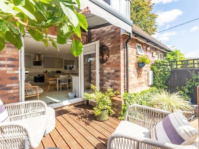House for sale in Burcott, Buckinghamshire